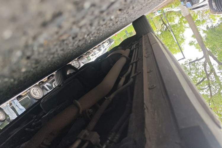 Used SAIC MAXUS G90 2022 2.0T Interstellar Seven-Seater Chassis Front Right