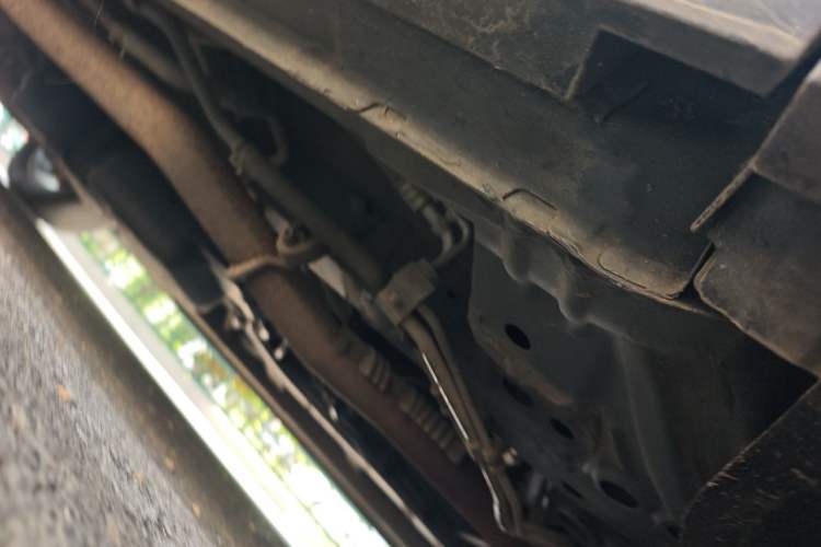 Used SAIC MAXUS G90 2022 2.0T Xingyun Seven-Seater Version Chassis Front Right