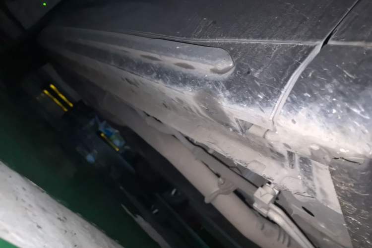 Used SAIC MAXUS G90 2022 2.0T Interstellar Seven-Seater Chassis Front Right