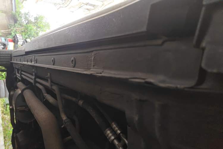 Used SAIC MAXUS G90 2022 2.0T Galaxy Seven-Seater Version Chassis Front Right