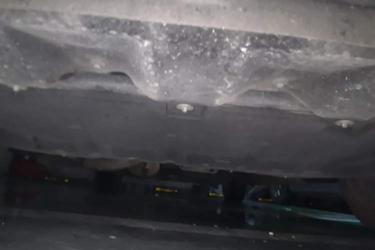 Used SAIC MAXUS G90 2022 2.0T Interstellar Seven-Seater Chassis Front