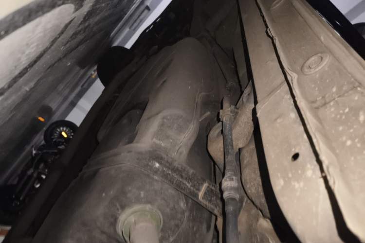 Used SAIC MAXUS G90 2022 2.0T Interstellar Flagship Edition Chassis Rear Left