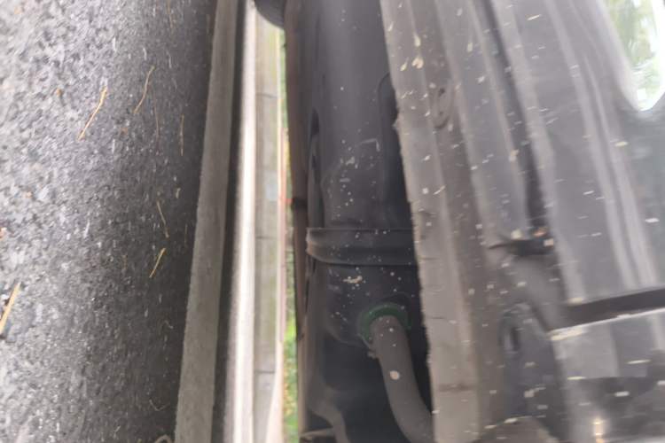 Used SAIC MAXUS G90 2022 2.0T Interstellar Seven-Seater Chassis Rear Left