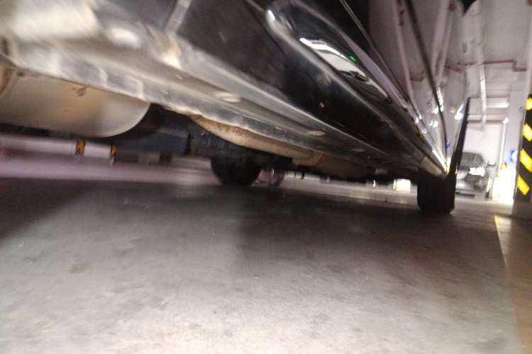 Used SAIC MAXUS G90 2022 2.0T Galaxy Seven-Seater Version Chassis Rear Right