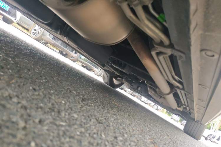 Used SAIC MAXUS G90 2022 2.0T Interstellar Seven-Seater Chassis Rear Right
