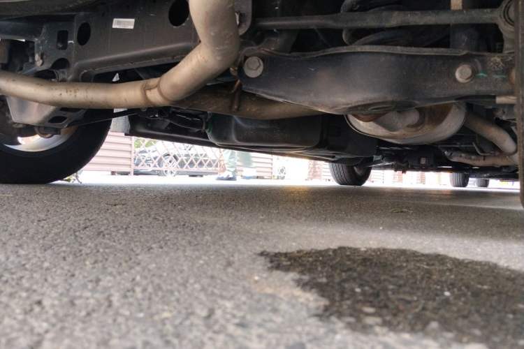 Used SAIC MAXUS G90 2022 2.0T Starry Seven-Seater Chassis Rear Right