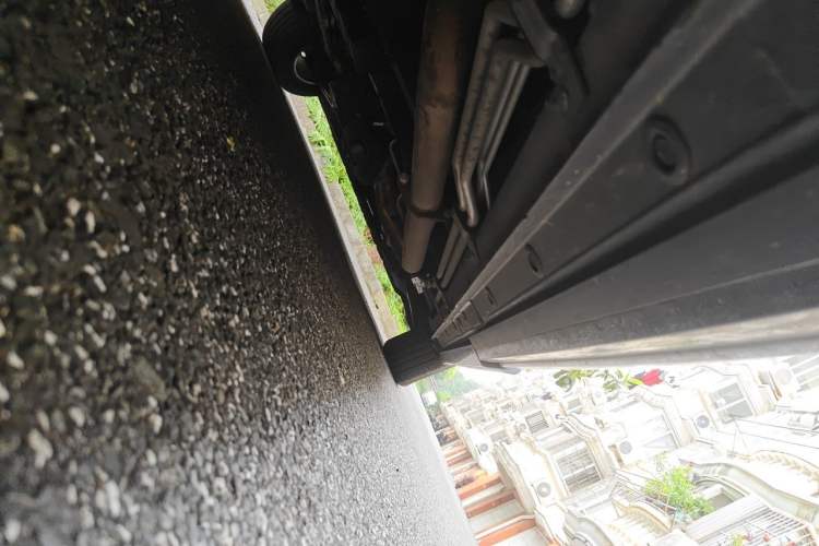 Used SAIC MAXUS G90 2022 2.0T Galaxy Seven-Seater Version Chassis Rear Right