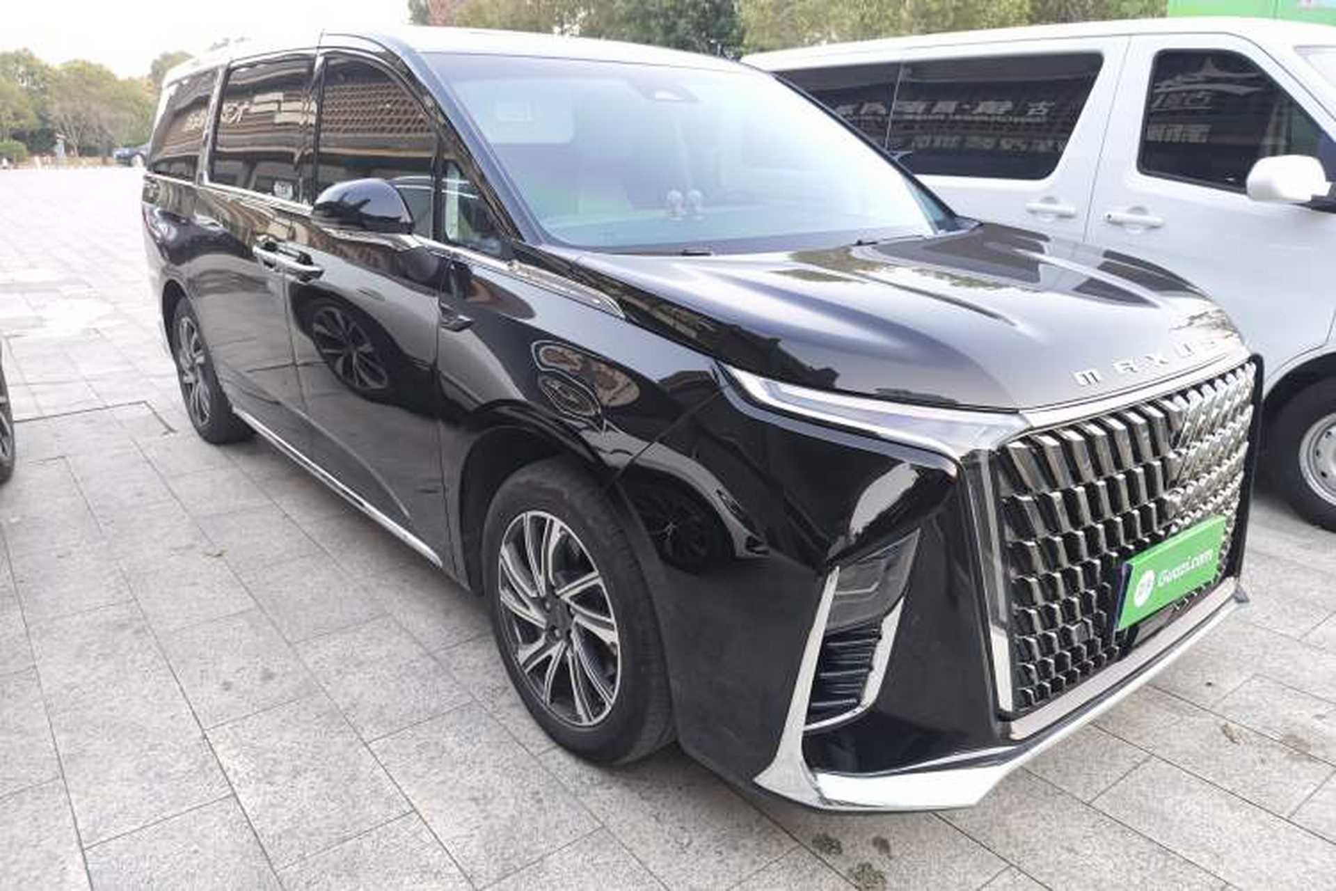 Used SAIC MAXUS G90 2022 2.0T Interstellar Seven-Seater Exterior 2