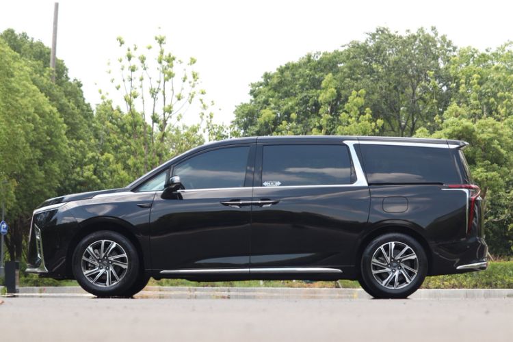 Used SAIC MAXUS G90 2022 2.0T Interstellar Six-Seater Edition Exterior 4
