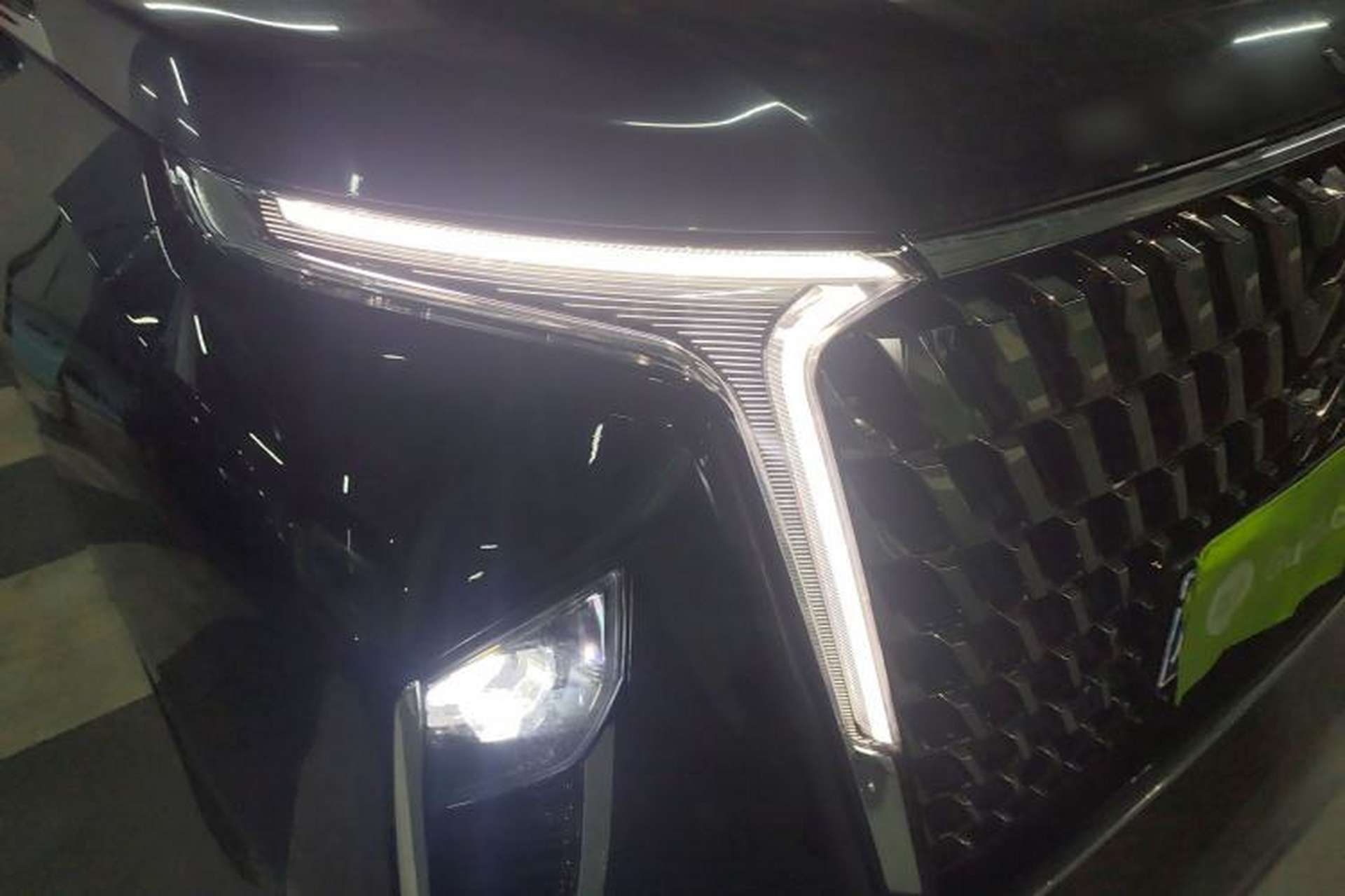 Used SAIC MAXUS G90 2022 2.0T Xinghan Executive Seven-Seater Exterior 6