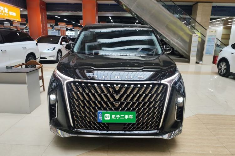 Used SAIC MAXUS G90 2022 2.0T Interstellar Seven-Seater Front