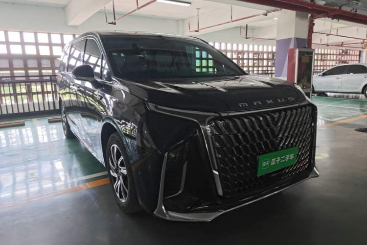 Used SAIC MAXUS G90 2022 2.0T Interstellar Seven-Seater Front Right 45 Deg
