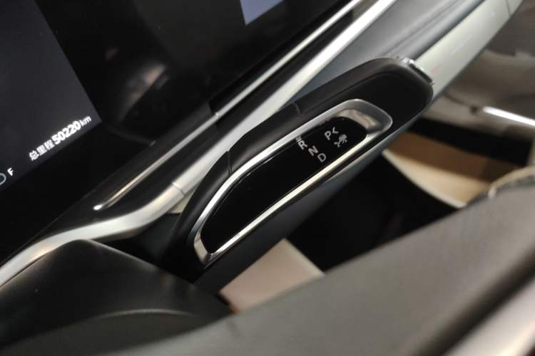 Used SAIC MAXUS G90 2022 2.0T Interstellar Flagship Edition Gear Lever