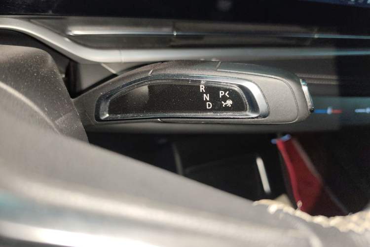 Used SAIC MAXUS G90 2022 2.0T Xinghan Executive Seven-Seater Gear Lever