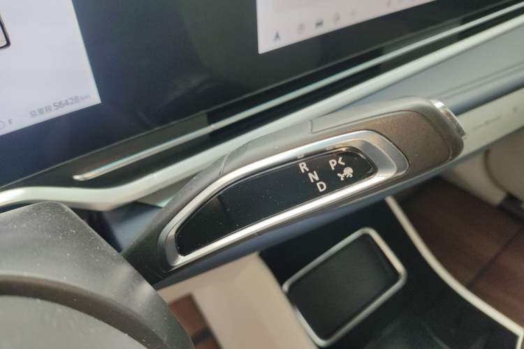 Used SAIC MAXUS G90 2022 2.0T Interstellar Six-Seater Edition Gear Lever