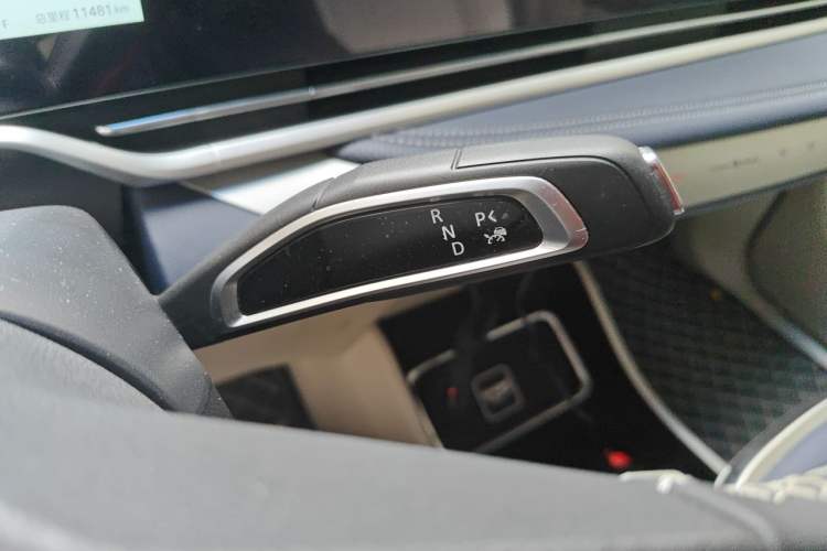 Used SAIC MAXUS G90 2022 2.0T Galaxy Seven-Seater Version Gear Lever