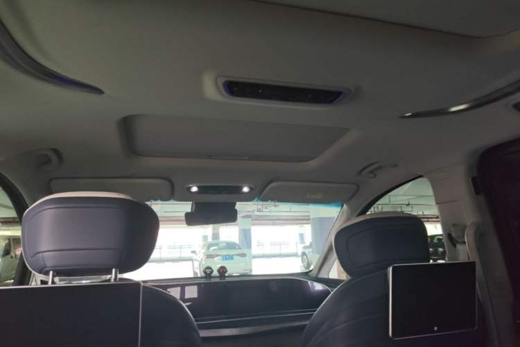 Used SAIC MAXUS G90 2022 2.0T Interstellar Seven-Seater Headliner