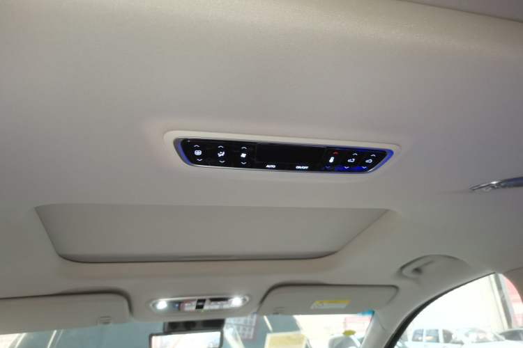 Used SAIC MAXUS G90 2022 2.0T Interstellar Flagship Edition Headliner