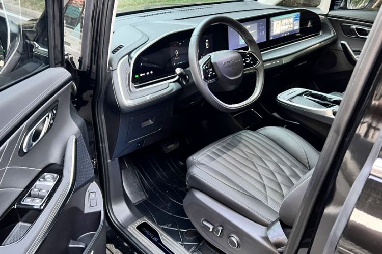 Used SAIC MAXUS G90 2022 2.0T Galaxy Seven-Seater Version Interior 4
