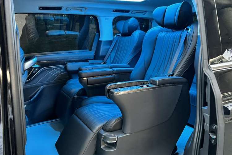 Used SAIC MAXUS G90 2022 2.0T Galaxy Seven-Seater Version Interior 5