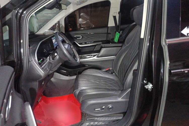 Used SAIC MAXUS G90 2022 2.0T Galaxy Seven-Seater Version Left Front Seat