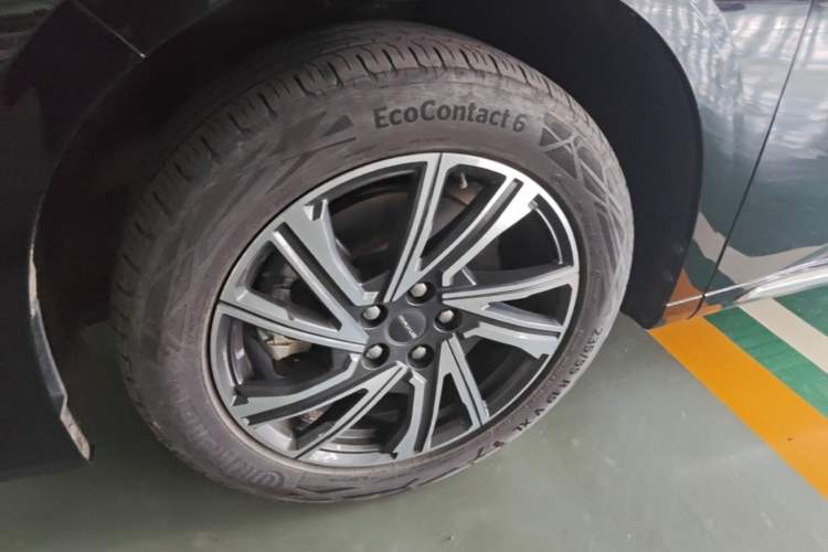 Used SAIC MAXUS G90 2022 2.0T Interstellar Seven-Seater Left Front Wheel Hub