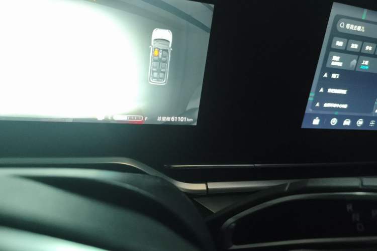 Used SAIC MAXUS G90 2022 2.0T Interstellar Flagship Edition Odometer Close Up