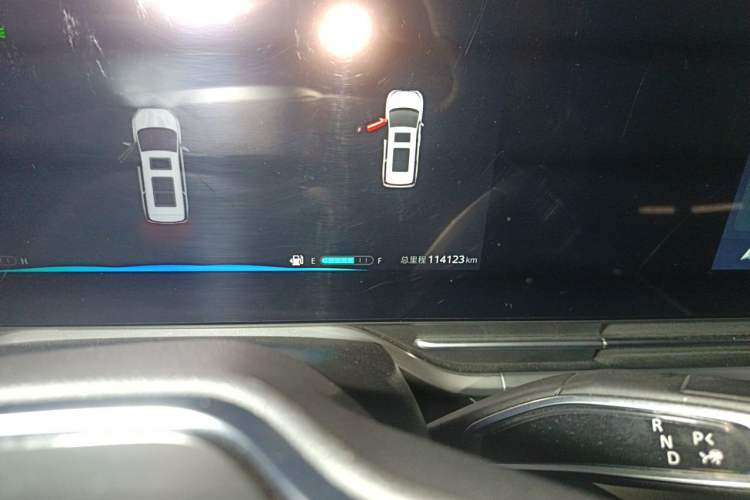 Used SAIC MAXUS G90 2022 2.0T Galaxy Seven-Seater Version Odometer Close Up