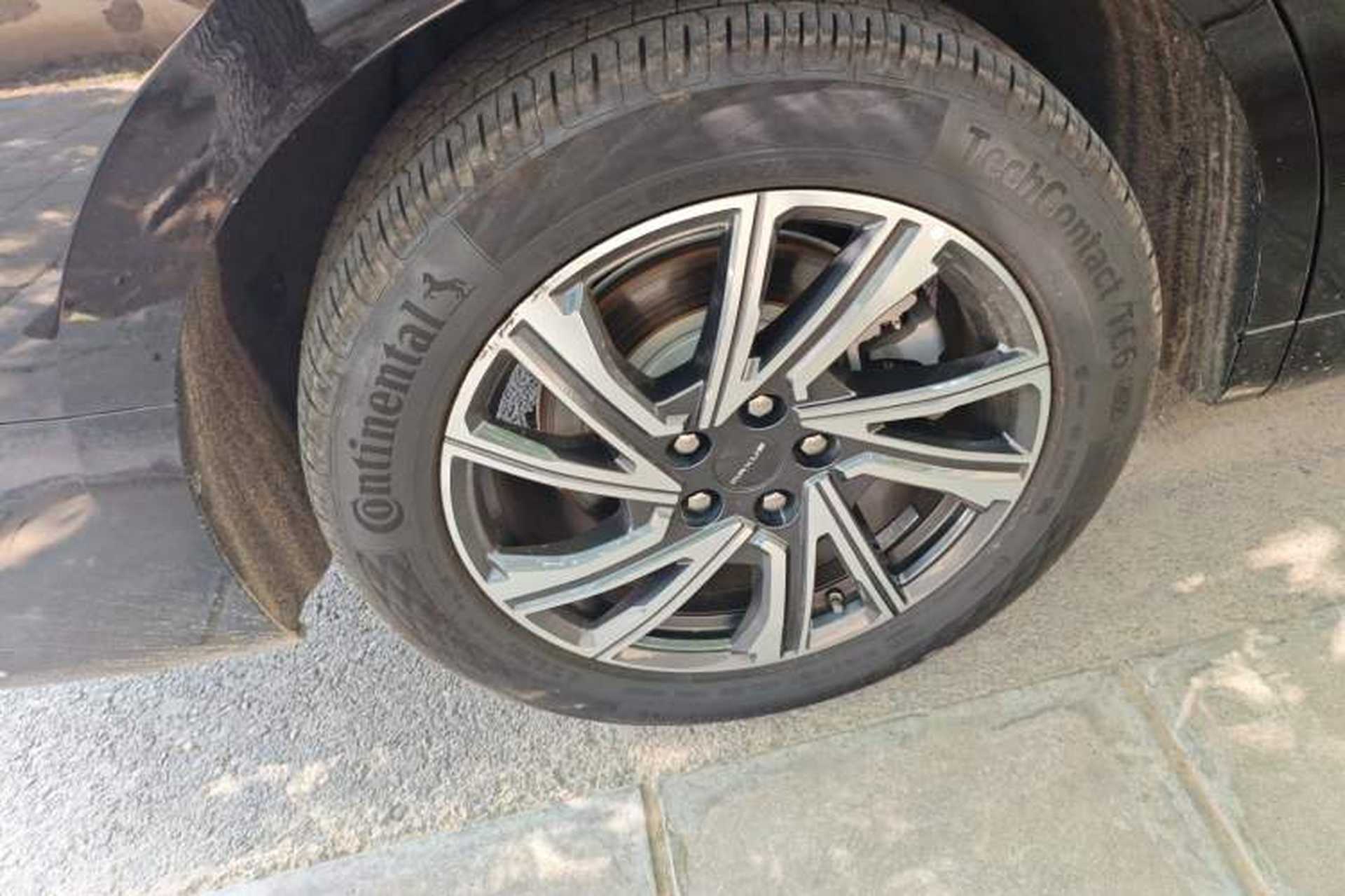 Used SAIC MAXUS G90 2022 2.0T Interstellar Seven-Seater Right Rear Wheel Hub