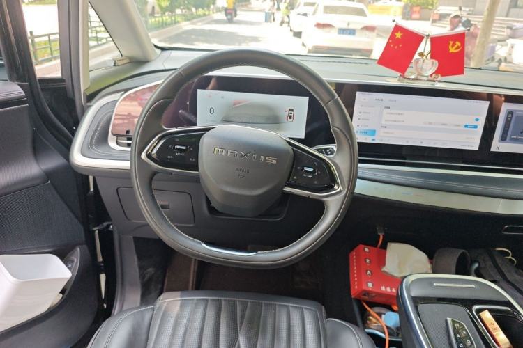 Used SAIC MAXUS G90 2022 2.0T Xingyun Seven-Seater Version Steering Wheel
