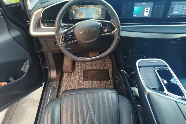 Used SAIC MAXUS G90 2022 2.0T Xingyun Seven-Seater Version Steering Wheel