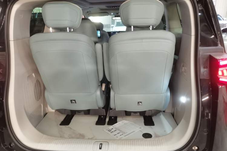 Used SAIC MAXUS G90 2022 2.0T Interstellar Flagship Edition Trunk
