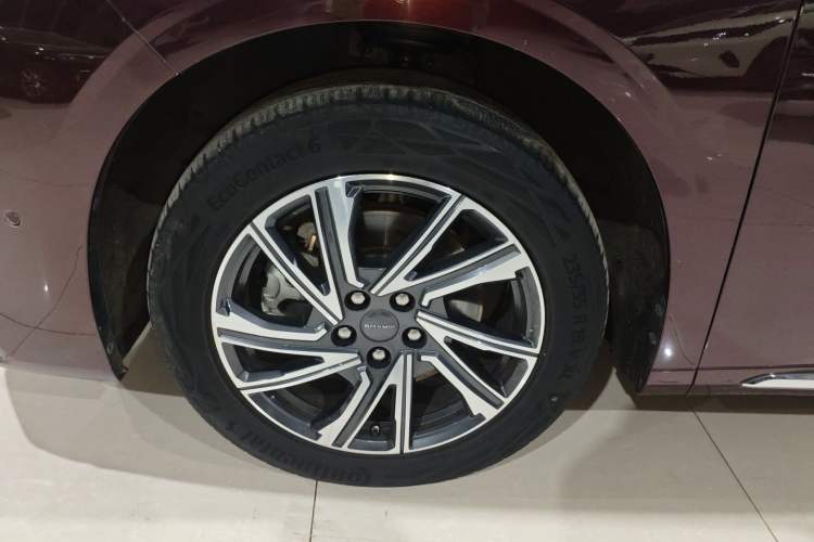 Used SAIC MAXUS G90 2022 2.0T Interstellar Seven-Seater Left Front Wheel Hub