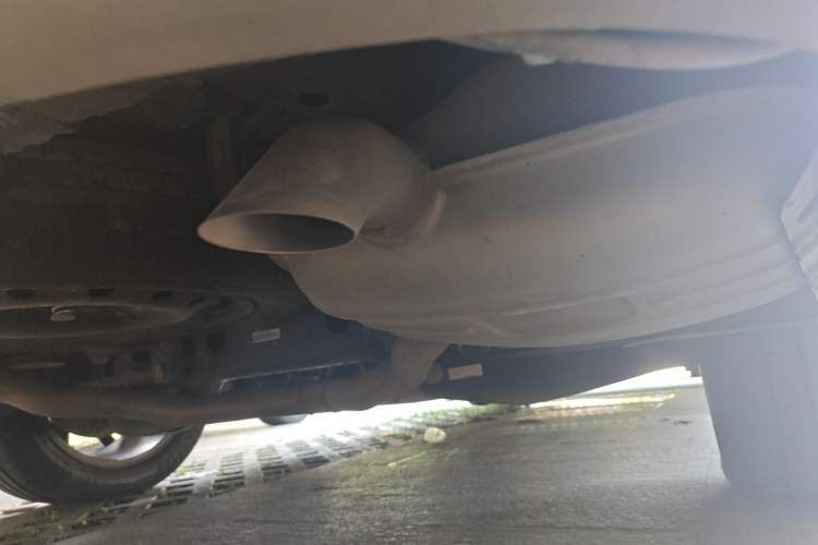 Used SAIC MAXUS G90 2022 2.0T Interstellar Seven-Seater Chassis Rear Right