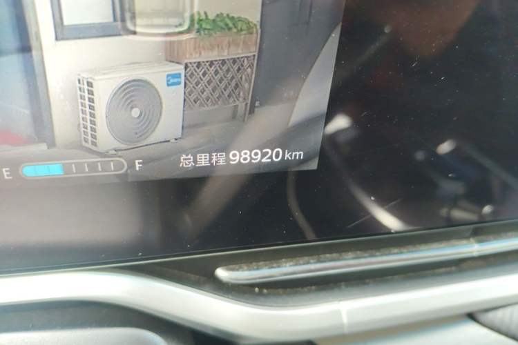 Used SAIC MAXUS G90 2022 2.0T Interstellar Seven-Seater Odometer Close Up