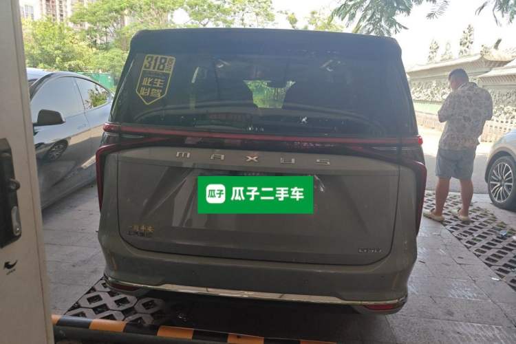 Used SAIC MAXUS G90 2022 2.0T Interstellar Seven-Seater Rear