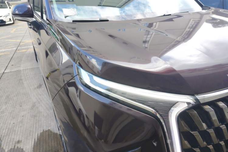 Used SAIC MAXUS G90 2022 2.0T Interstellar Seven-Seater Right Front Headlight