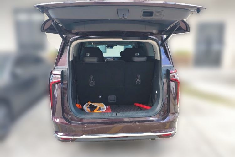 Used SAIC MAXUS G90 2022 2.0T Interstellar Seven-Seater Trunk