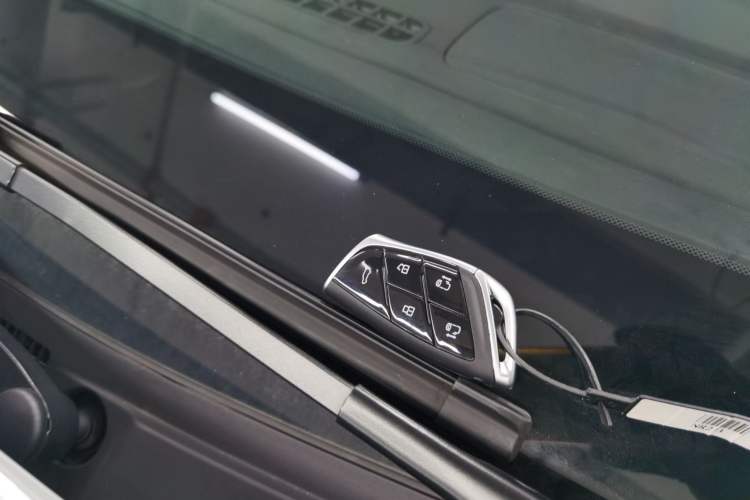 Used SAIC MAXUS G90 2022 2.0T Galaxy Seven-Seater Version Interior 1