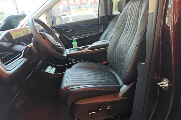 Used SAIC MAXUS G90 2022 2.0T Xingyun Seven-Seater Version Left Front Seat