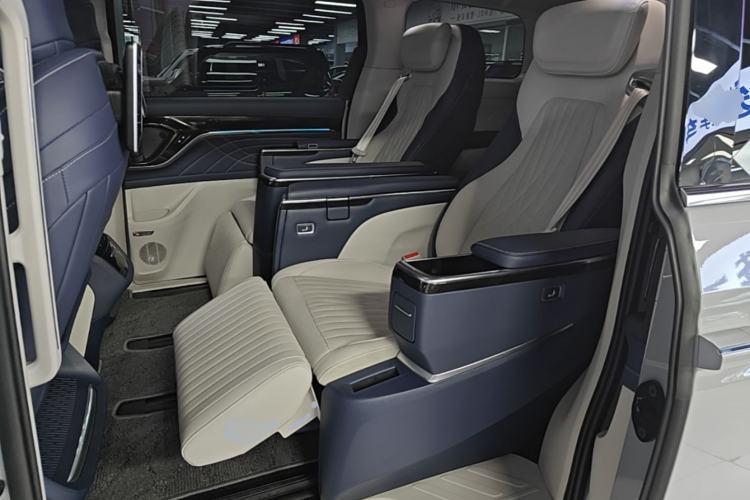 Used SAIC MAXUS G90 2022 2.0T Interstellar Six-Seater Edition Left Rear Seat