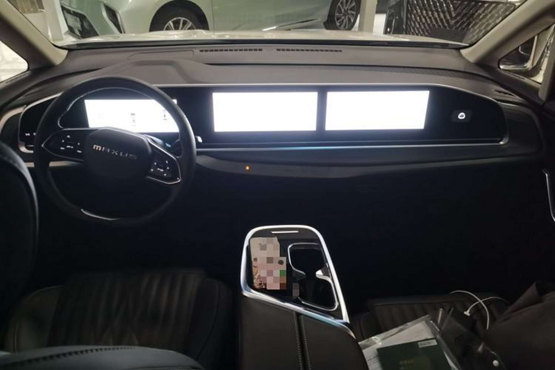 Used SAIC MAXUS G90 2022 2.0T Galaxy Seven-Seater Version Center Console