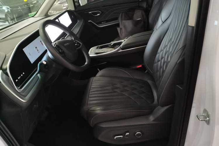 Used SAIC MAXUS G90 2022 2.0T Galaxy Seven-Seater Version Left Front Seat