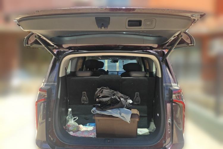 Used SAIC MAXUS G90 2022 2.0T Galaxy Seven-Seater Version Trunk