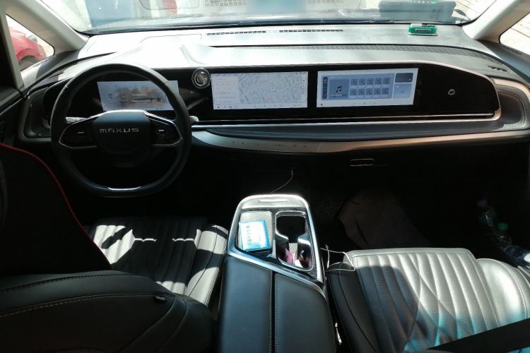 Used SAIC MAXUS G90 2022 2.0T Xingyun Seven-Seater Version Center Console