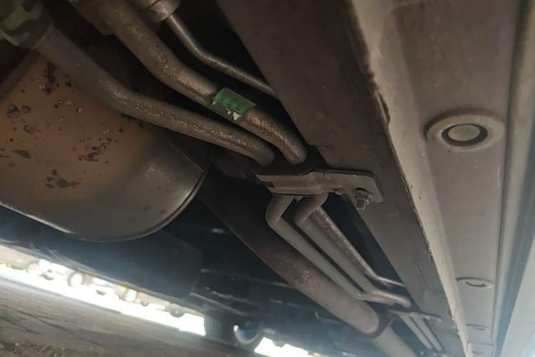 Used SAIC MAXUS G90 2022 2.0T Xingyun Seven-Seater Version Chassis Rear Right