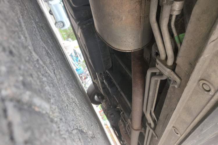 Used SAIC MAXUS G90 2022 2.0T Galaxy Seven-Seater Version Chassis Rear Right