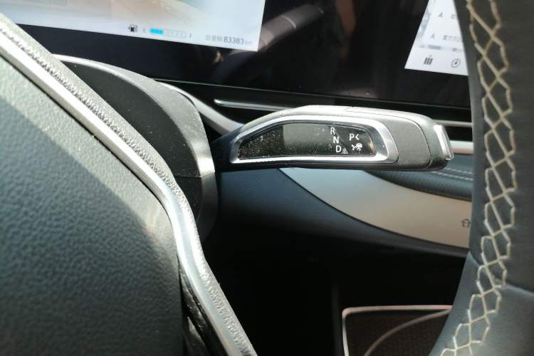 Used SAIC MAXUS G90 2022 2.0T Xingyun Seven-Seater Version Gear Lever