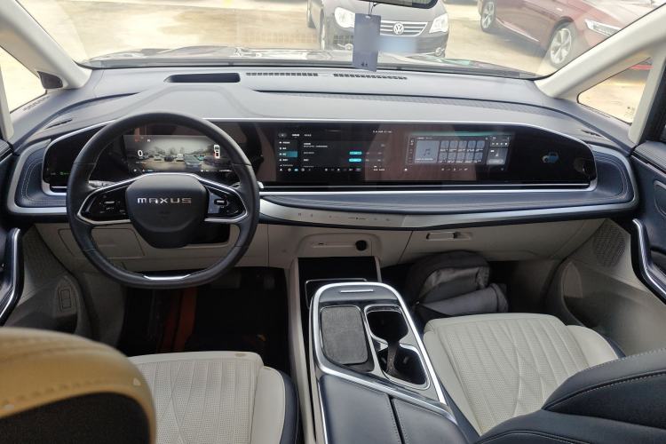Used SAIC MAXUS G90 2022 2.0T Interstellar Seven-Seater Interior 2