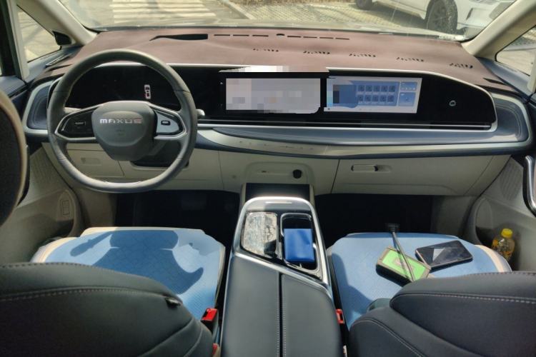 Used SAIC MAXUS G90 2022 2.0T Interstellar Seven-Seater Center Console